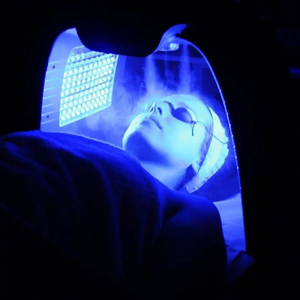 Barcelona Cosmetica - Erikoiskasvohoidot - LED Valo Terapia